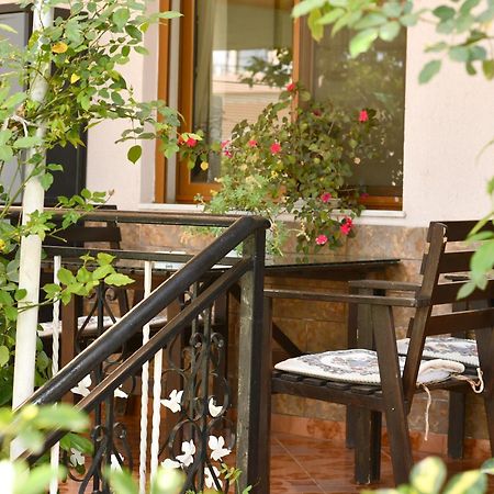 Beach & Chill Apartments Вльора Екстер'єр фото